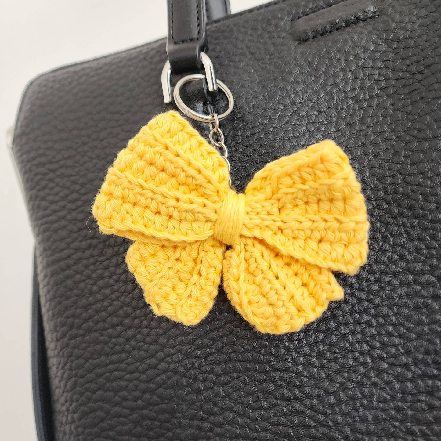 Elegant Bow Keychains – A Chic Handmade Statement