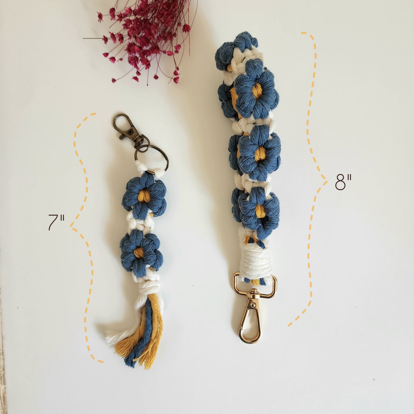 Macrame Daisy Flowers Wristlet & Keychain Set