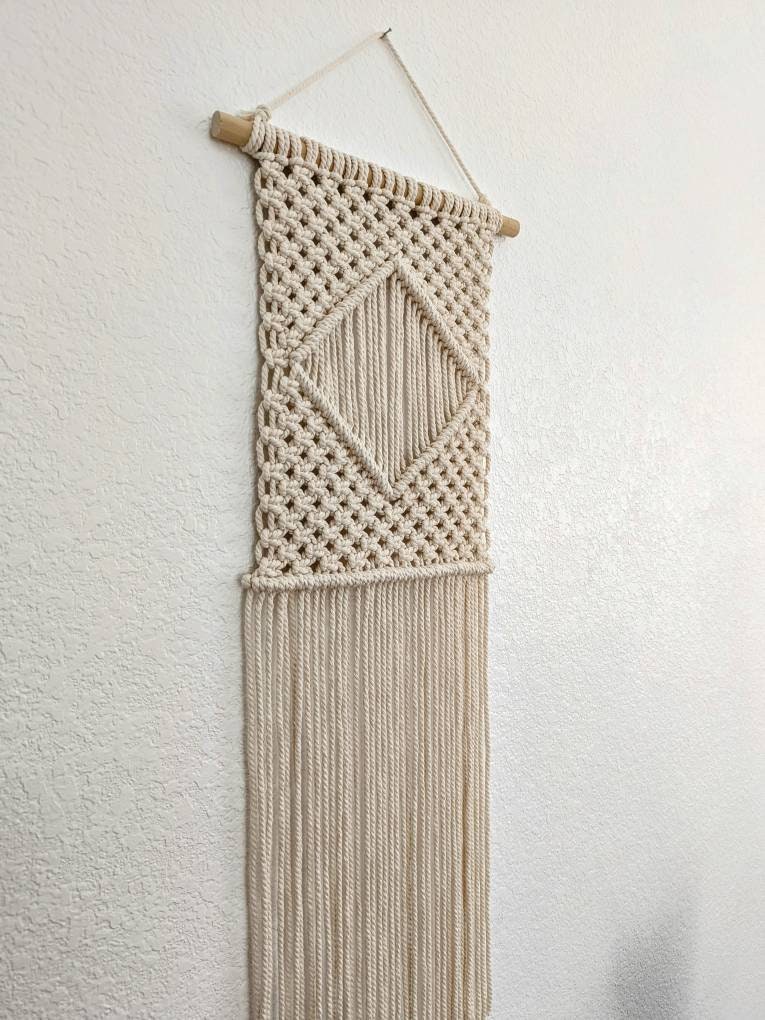 Macrame handmade Wall Hanging, Bohemian style Handwoven Tapestry, Natural cotton on wooden dowel, Minimalist Textile Art, Chic Macrame Art