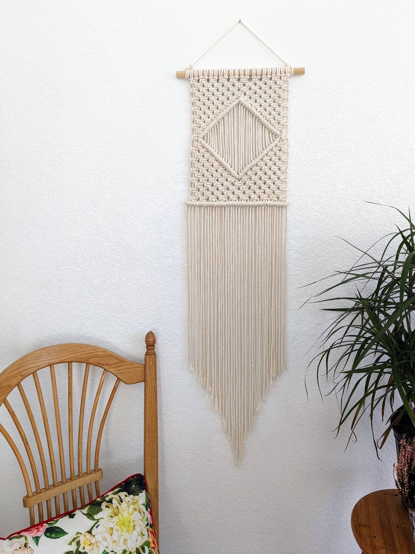 Macrame handmade Wall Hanging, Bohemian style Handwoven Tapestry, Natural cotton on wooden dowel, Minimalist Textile Art, Chic Macrame Art